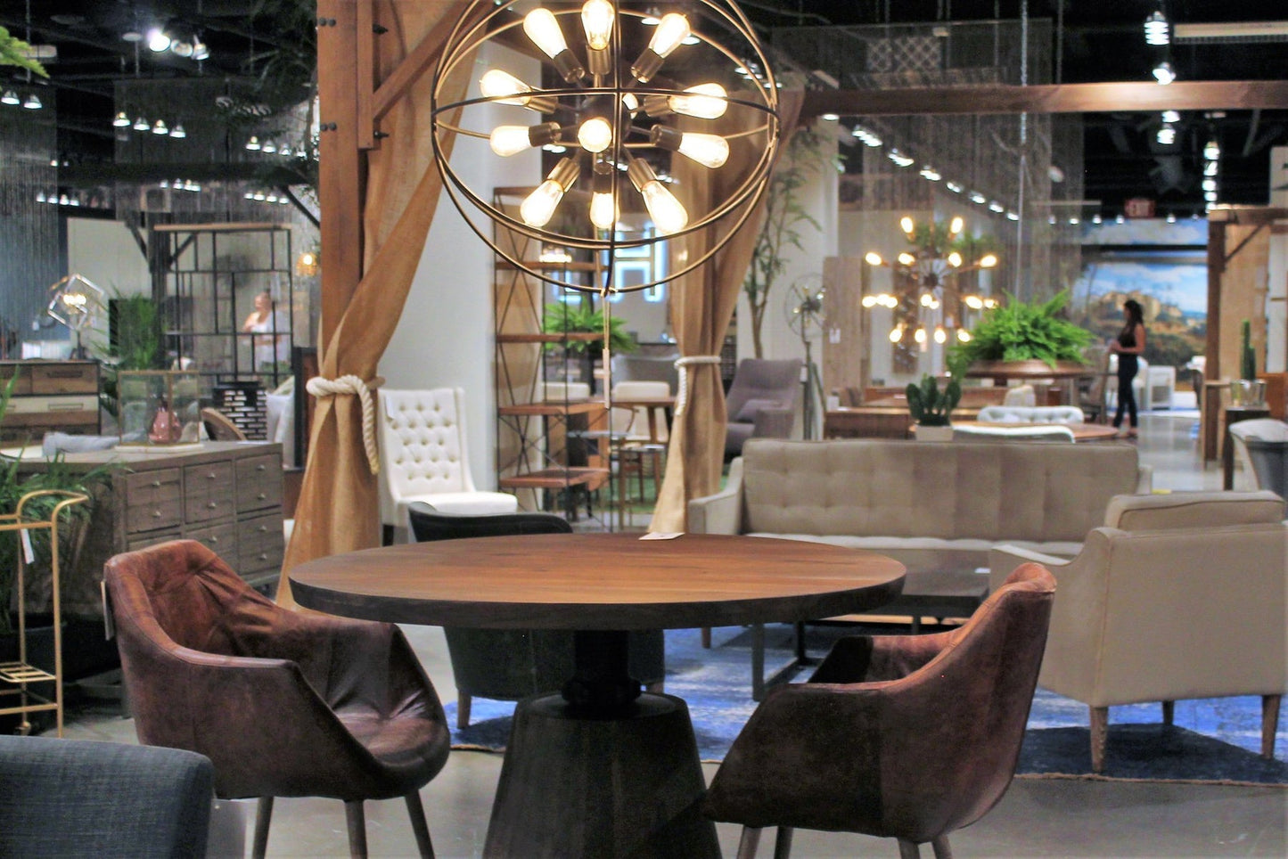 Bronx Bistro Crank Table > 48" Diameter / 30" to 42" High
