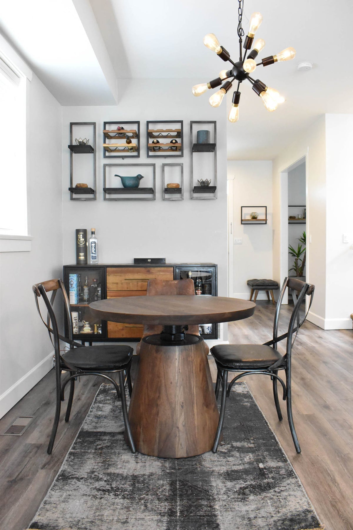 Bronx Bistro Crank Table > 36" Diameter / 30" to 42" High
