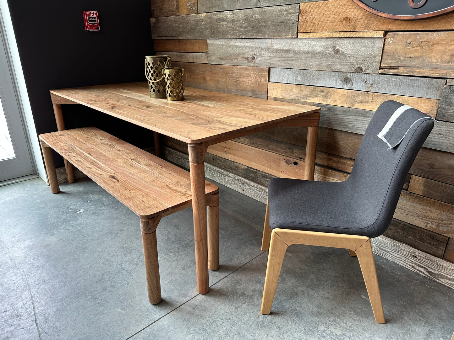 Emma Dining Table - Medium - 35"x71"