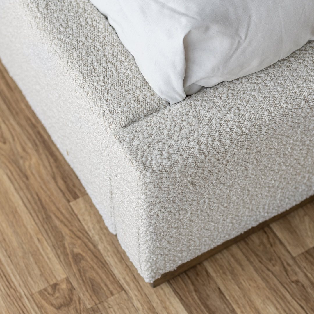 Faye Queen Upholstered Bed - Boucle Off White