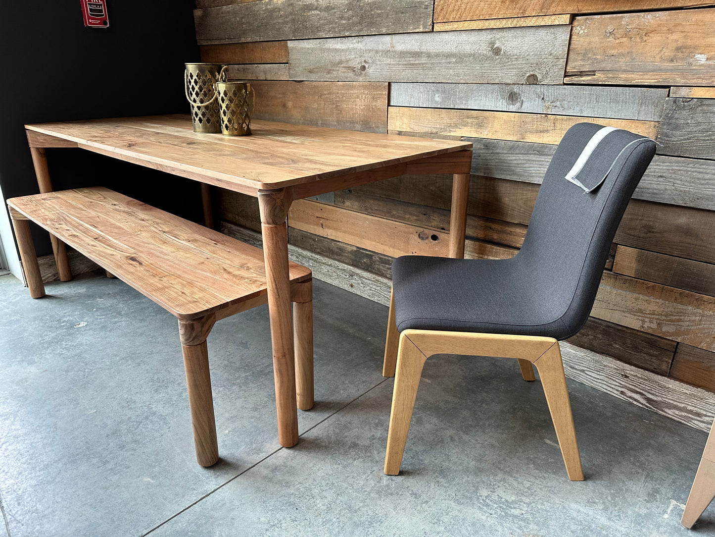 Emma Dining Table - Medium - 35"x71"