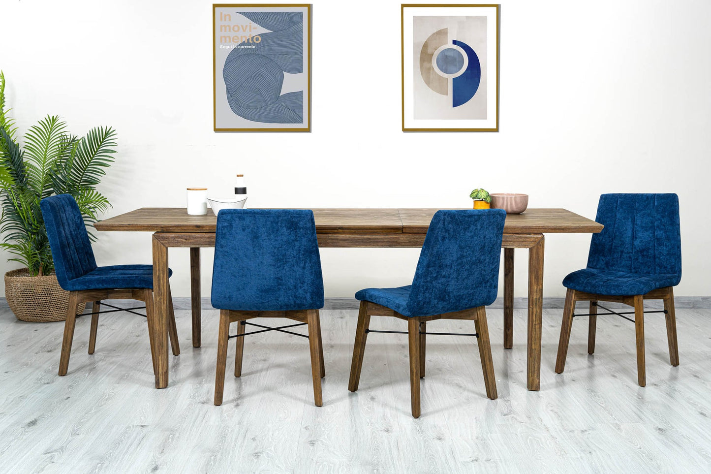 West2 Extendable Dining Table (35" x 71"/90")