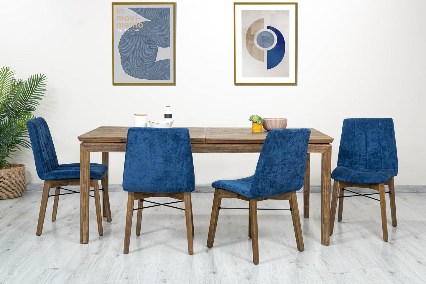 West2 Extendable Dining Table (35" x 71"/90")